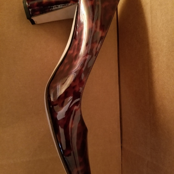 Manolo Blahnik animal print patent leather pump - Picture 3 of 7